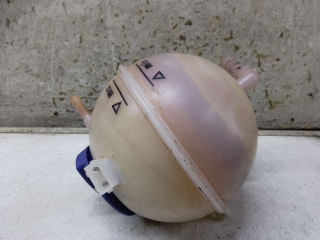 bontott VW POLO II Kiegyenlítő Tartály