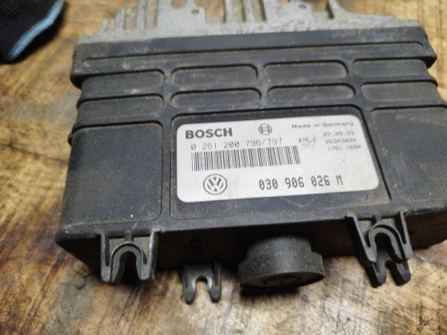 bontott VW POLO II Motorvezérlő