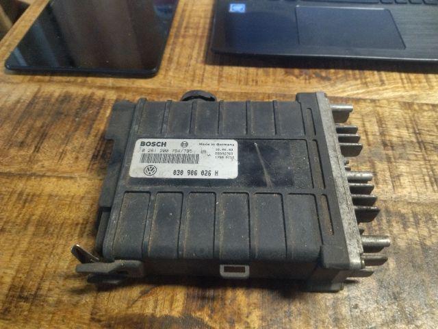 bontott VW POLO II Motorvezérlő