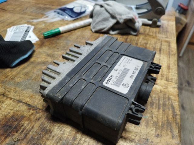 bontott VW POLO II Motorvezérlő