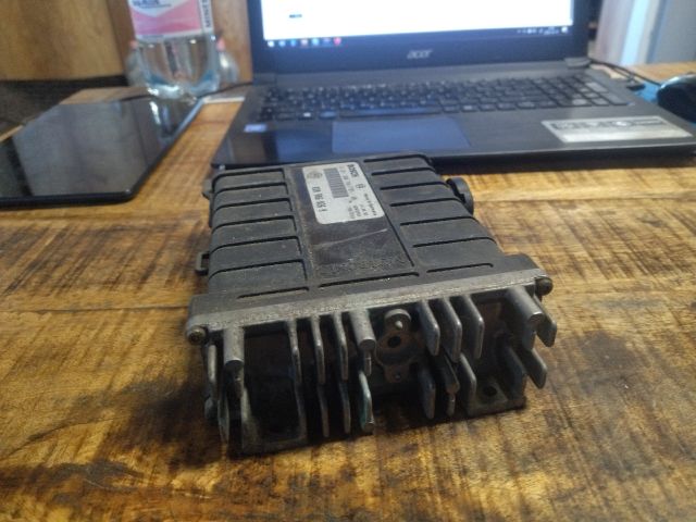 bontott VW POLO II Motorvezérlő