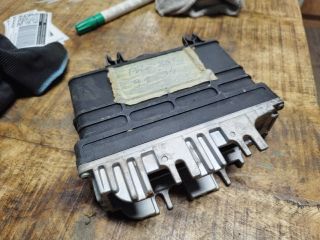 bontott VW POLO II Motorvezérlő