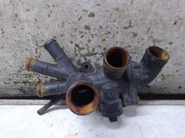 bontott VW POLO II Termosztátház