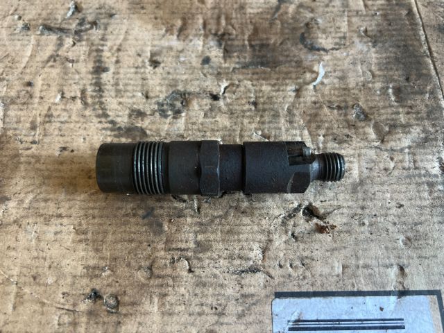 bontott VW POLO II Porlasztó (1 db)