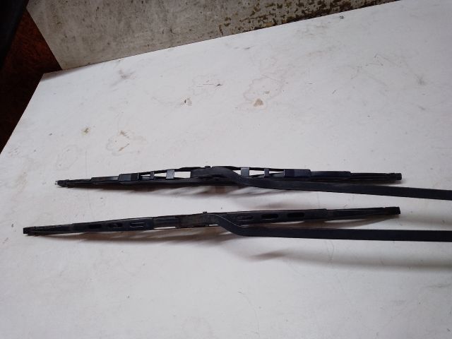 bontott VW POLO II Első Ablaktörlő Kar