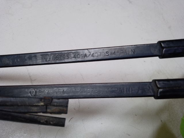 bontott VW POLO II Első Ablaktörlő Kar