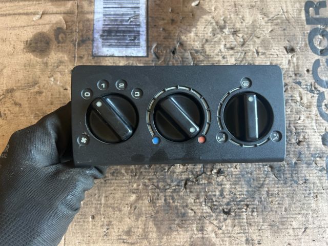 bontott VW POLO II Fűtéskapcsoló (manuális klímás)