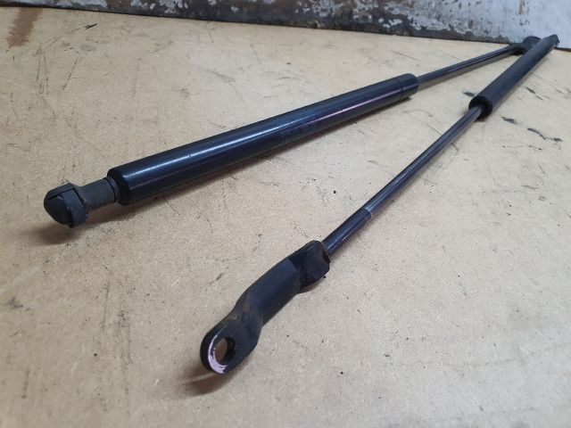 bontott VW POLO II Gázrugós Kitámasztó Teleszkóp Pár Csomagtérajtó