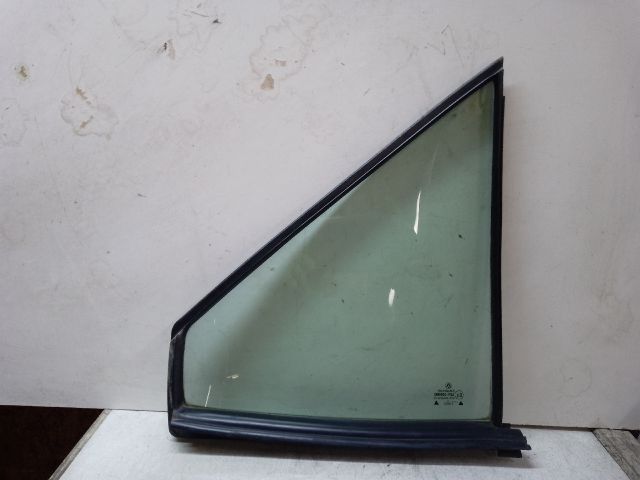 bontott VW POLO II Jobb első Fixüveg (Ajtóban)