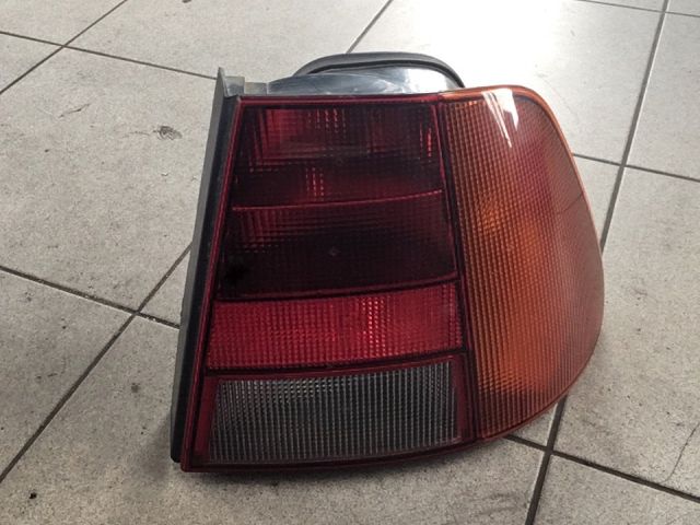 bontott VW POLO II Jobb Hátsó Lámpa