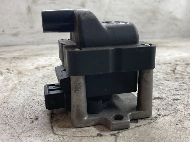 bontott VW POLO III Gyújtótrafó