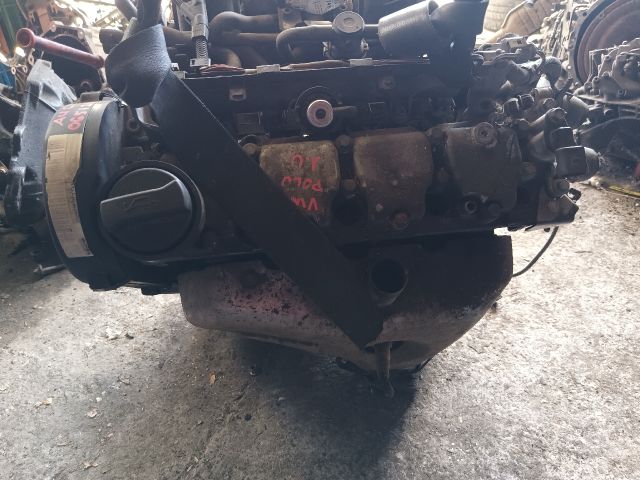 bontott VW POLO III Motor (Fűzött blokk hengerfejjel)