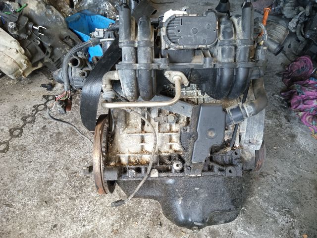 bontott VW POLO III Motor (Fűzött blokk hengerfejjel)