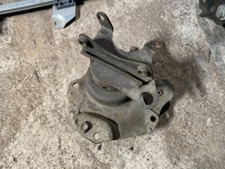 bontott VW POLO III Motor Tartó Bak (Fém)