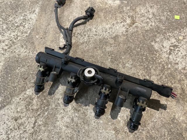 bontott VW POLO III Porlasztó Sor / Híd