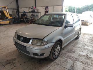 bontott VW POLO III Biztosítéktábla Motortér