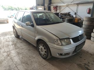 bontott VW POLO III Biztosítéktábla Motortér