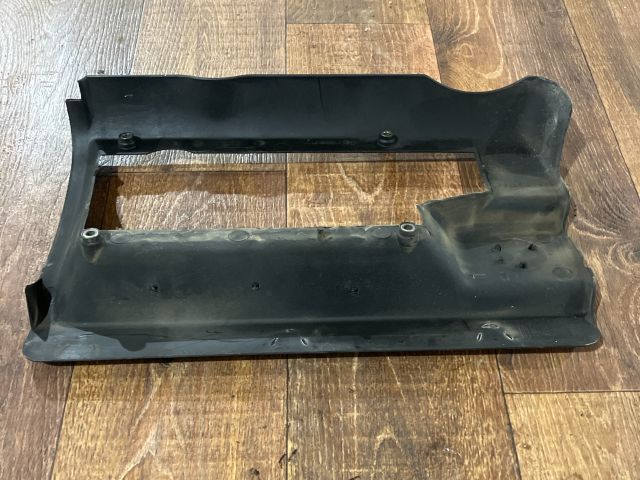 bontott VW POLO III Felső Motorburkolat