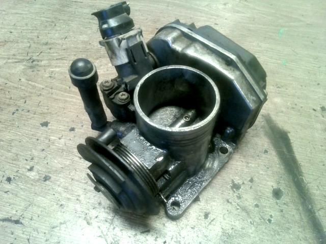 bontott VW POLO III Fojtószelep (Mechanikus)