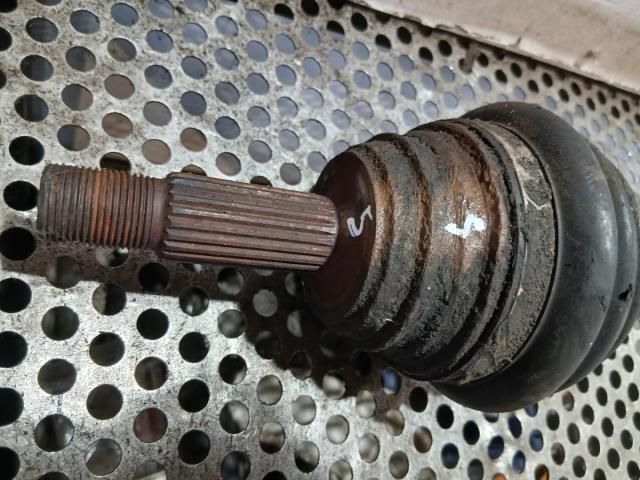 bontott VW POLO III Jobb Féltengely