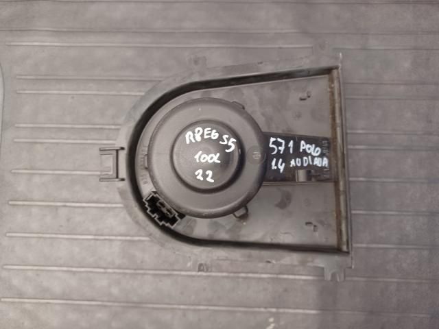 bontott VW POLO III Klímahűtő Ventilátor