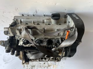 bontott VW POLO III Motor (Fűzött blokk hengerfejjel)