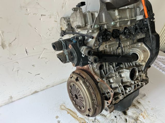 bontott VW POLO III Motor (Fűzött blokk hengerfejjel)