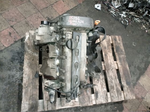 bontott VW POLO III Motor (Fűzött blokk hengerfejjel)
