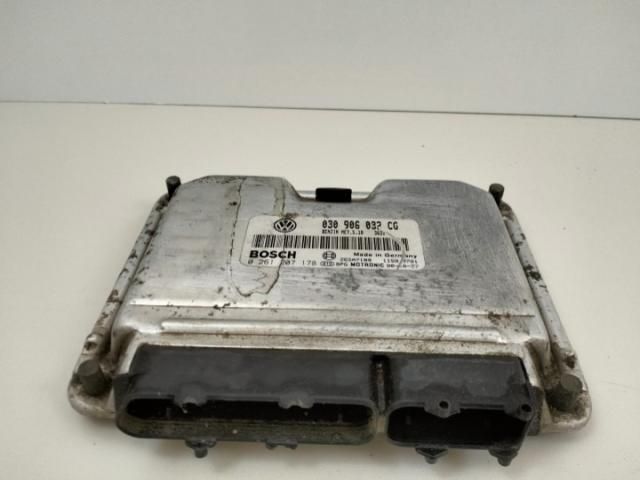 bontott VW POLO III Motorvezérlő