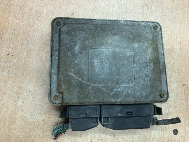 bontott VW POLO III Motorvezérlő