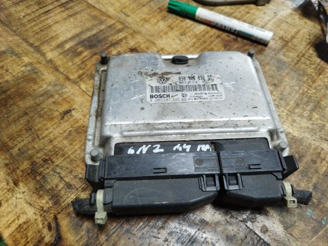 bontott VW POLO III Motorvezérlő