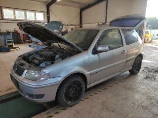 bontott VW POLO III Nívópálca