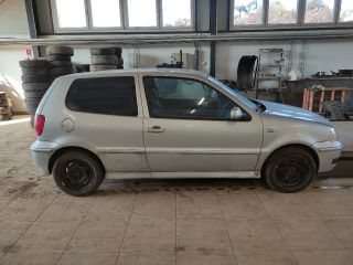 bontott VW POLO III Nívópálca