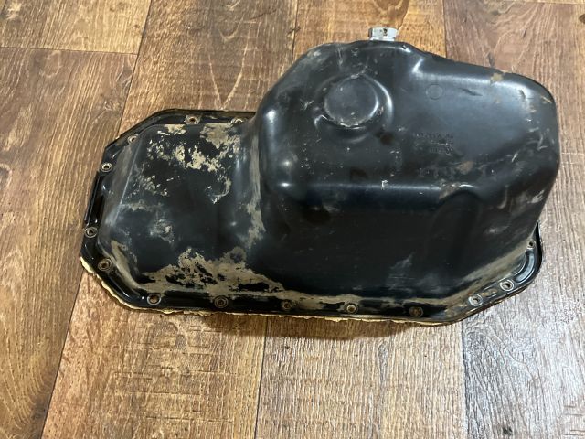 bontott VW POLO III Olajteknő