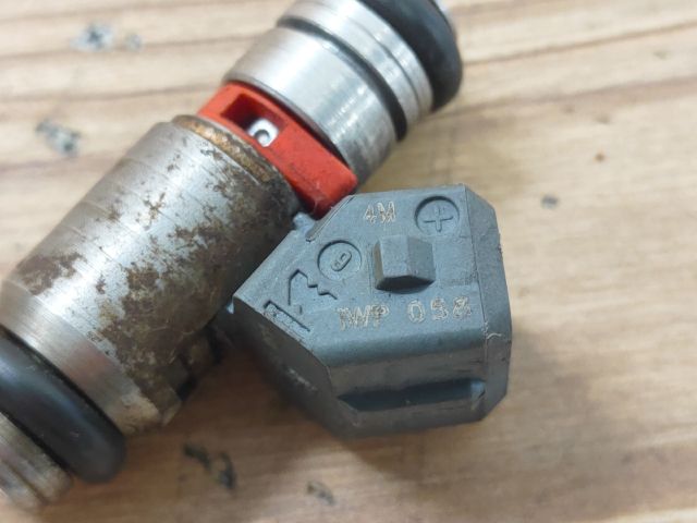 bontott VW POLO III Porlasztó (1 db)