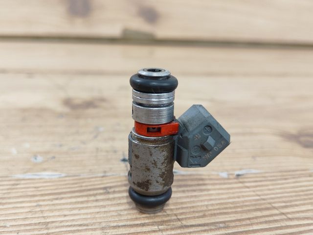 bontott VW POLO III Porlasztó (1 db)