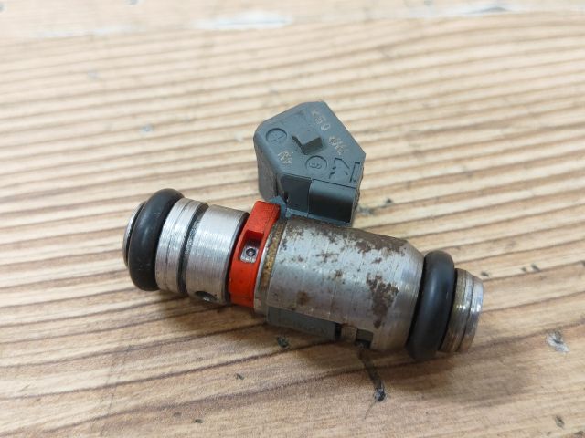 bontott VW POLO III Porlasztó (1 db)