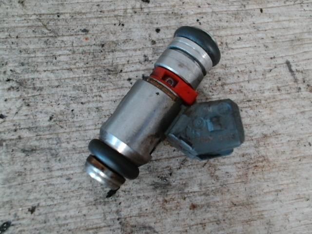 bontott VW POLO III Porlasztó (1 db)