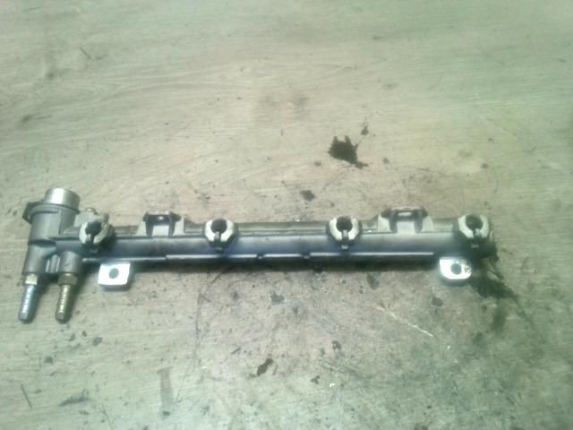 bontott VW POLO III Porlasztó Sor / Híd