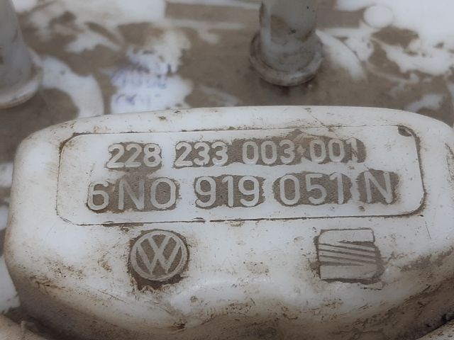 bontott VW POLO III Üzemanyag Szivattyú