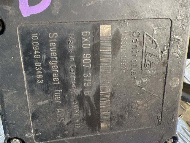 bontott VW POLO III ABS Kocka