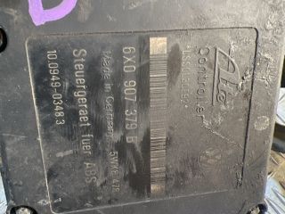 bontott VW POLO III ABS Kocka