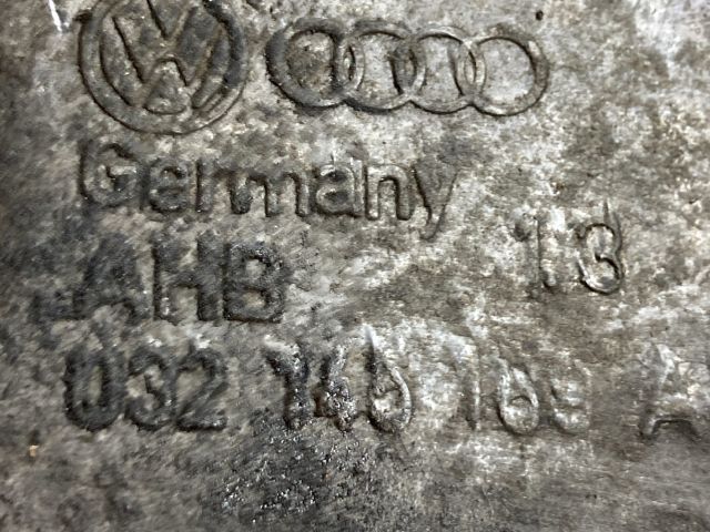 bontott VW POLO III Generátor Tartó Bak