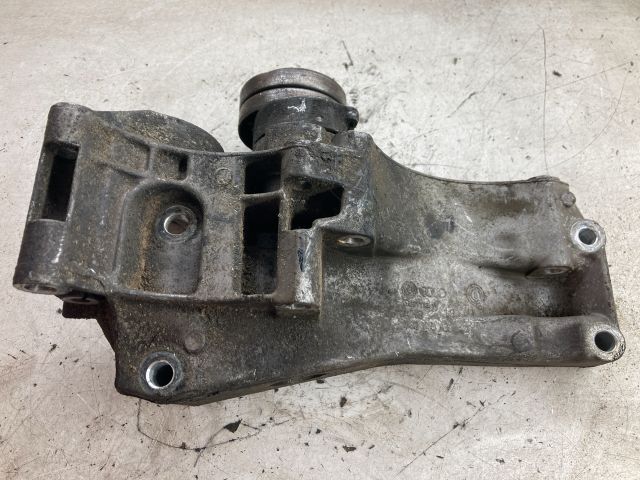 bontott VW POLO III Generátor Tartó Bak