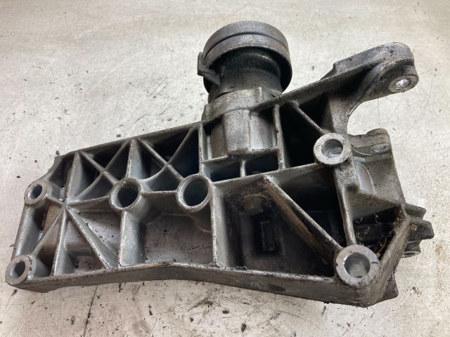 bontott VW POLO III Generátor Tartó Bak