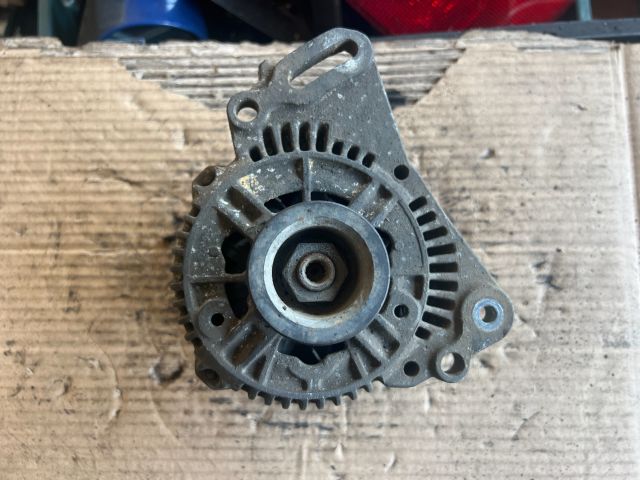 bontott VW POLO III Generátor