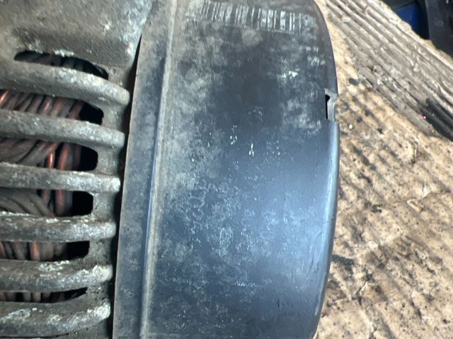 bontott VW POLO III Generátor