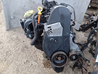 bontott VW POLO III Motor (Fűzött blokk hengerfejjel)