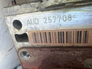 bontott VW POLO III Motor (Fűzött blokk hengerfejjel)