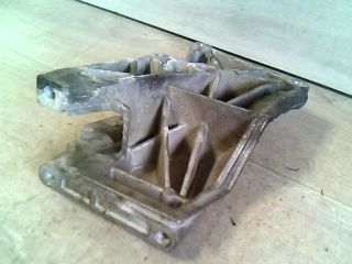 bontott VW POLO III Motor Tartó Bak (Fém)